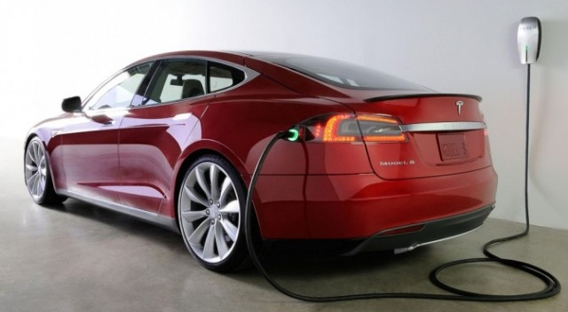 Google переманила еще одного специалиста из Tesla, фото 1