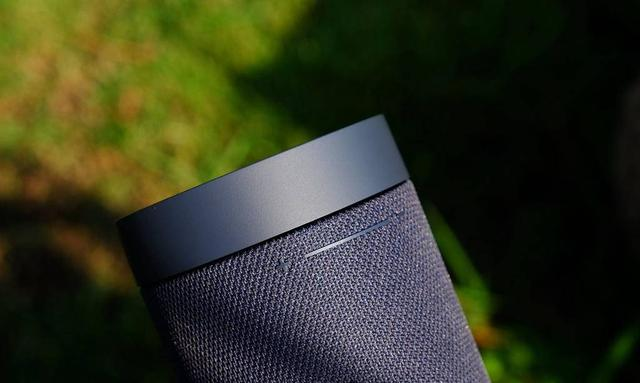 Защищенная колонка Xiaomi на природе, фото 8