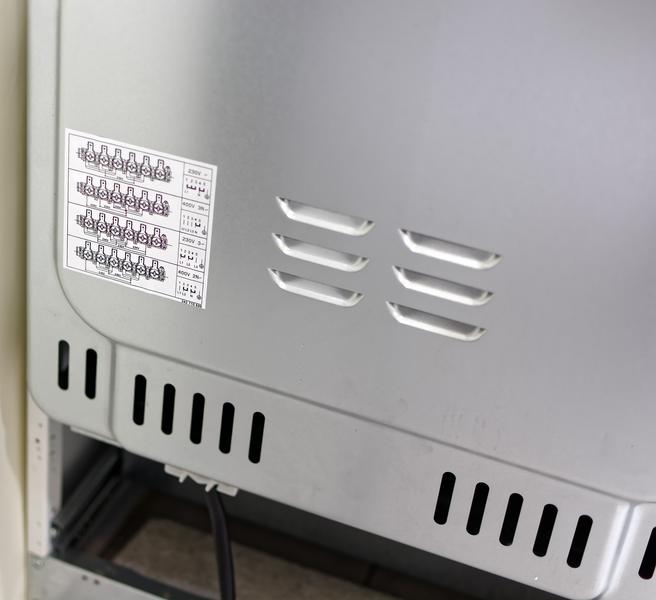 Плита электрическая отдельностоящая Electrolux EKC954908 W:, фото 13