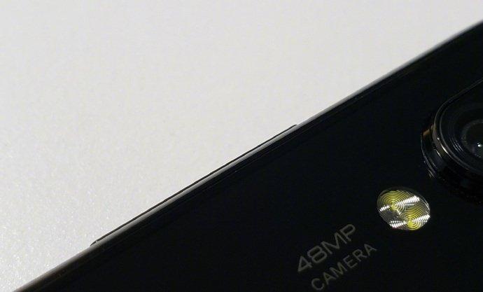 Опубликованы живые фото загадочного смартфона Xiaomi с «дырявым» экраном и сдвоенной основной камерой разрешением 48 Мп, фото 5