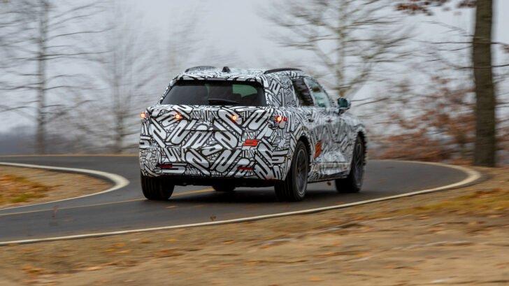Acura впервые показала возрождённый электрический кроссовер ZDX, фото 2