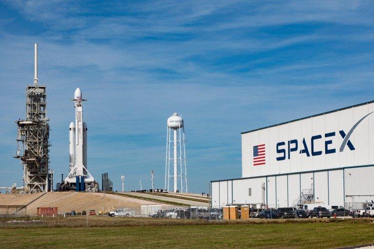 Стоимость SpaceX увеличилась до 25 млрд долларов, фото 1