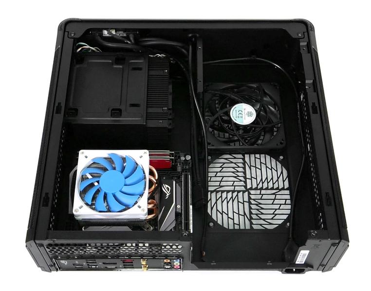 Корпус SilverStone Fortress FTZ01 для построения HTPC:, фото 3