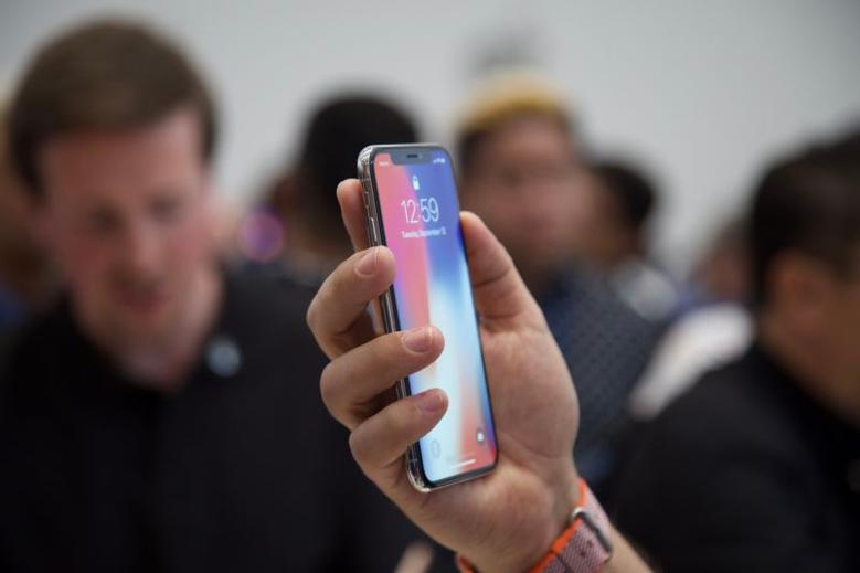 Экраны OLED для iPhone Xs могут поставляться по сниженным ценам