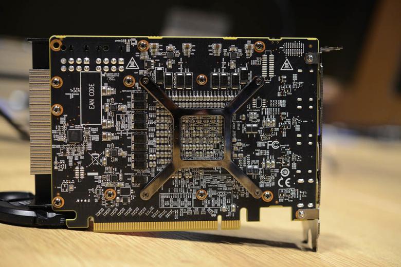 PowerColor показала видеокарту Radeon RX Vega Nano, фото 2