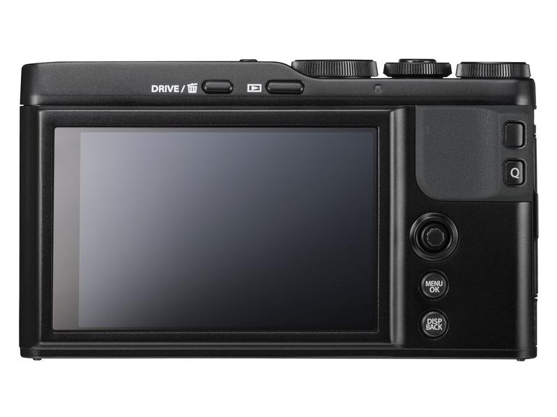 Компактная камера Fujifilm XF10 формата APS-C оценена в 500 долларов