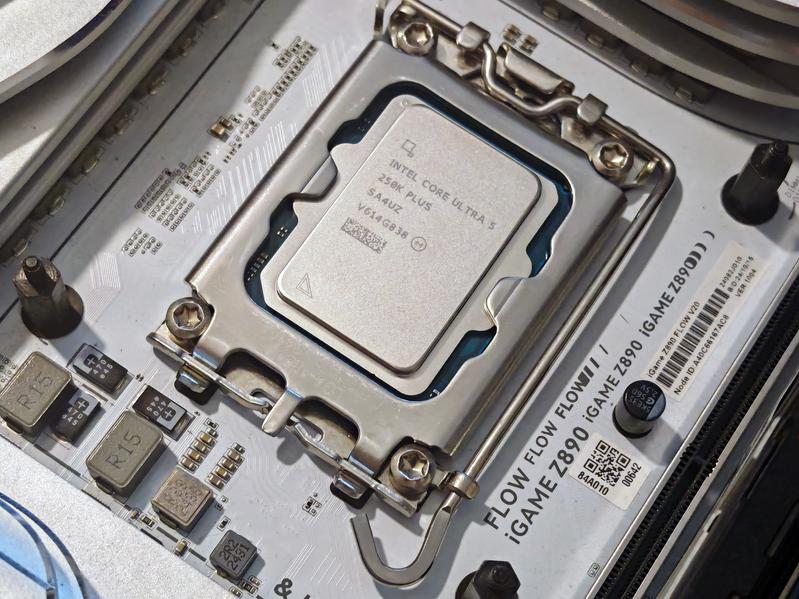 Процессор Intel Core Ultra 5 250K Plus для платформы LGA1851:, фото 5