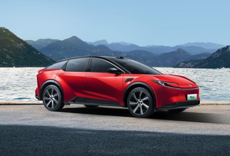 Фото Toyota