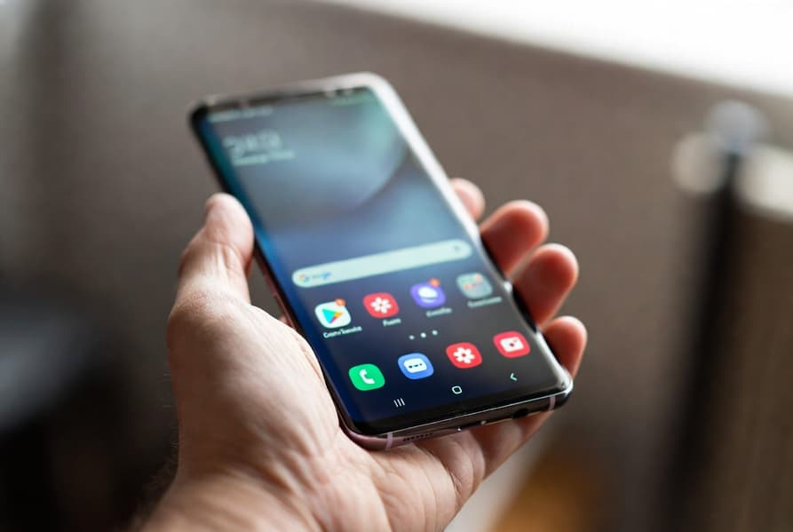 Новый смартфон Samsung протестировали до анонса