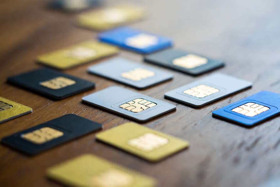 Покупать SIM-карты через маркетплейсы и сторонние сайты запретили в Китае