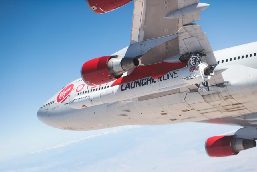 Virgin Orbit готовится к первому тесту, в рамках которого ракету LauncherOne сбросят с самолёта Boeing 747 Cosmic Girl, фото 1