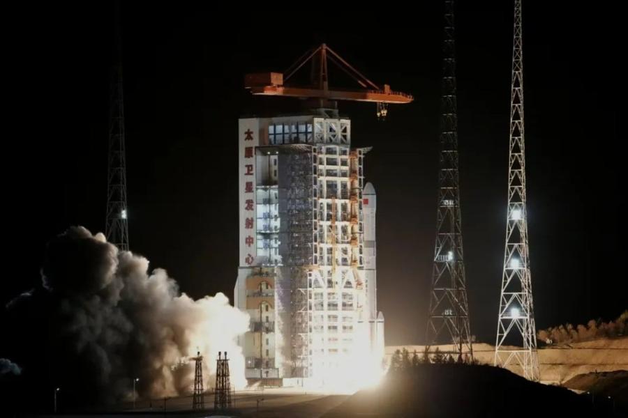 Ракета Long March 6A взлетает с площадки в Тайюане 11 мая с группой спутников Yaogan-40 (02).Источник: CASC