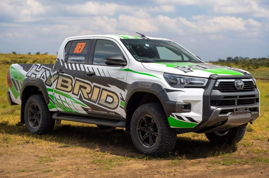 Представлен сверхэкономичный пикап Toyota Hilux — это дизельный гибрид, фото 1