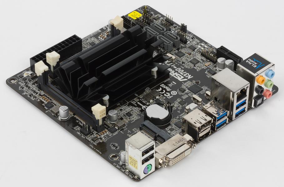 Формат Mini-ITX изначально разрабатывался для подобных систем...