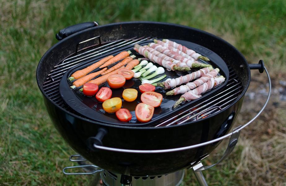 Сферический угольный гриль Weber Master-Touch Gourmet Barbeque System:, фото 67