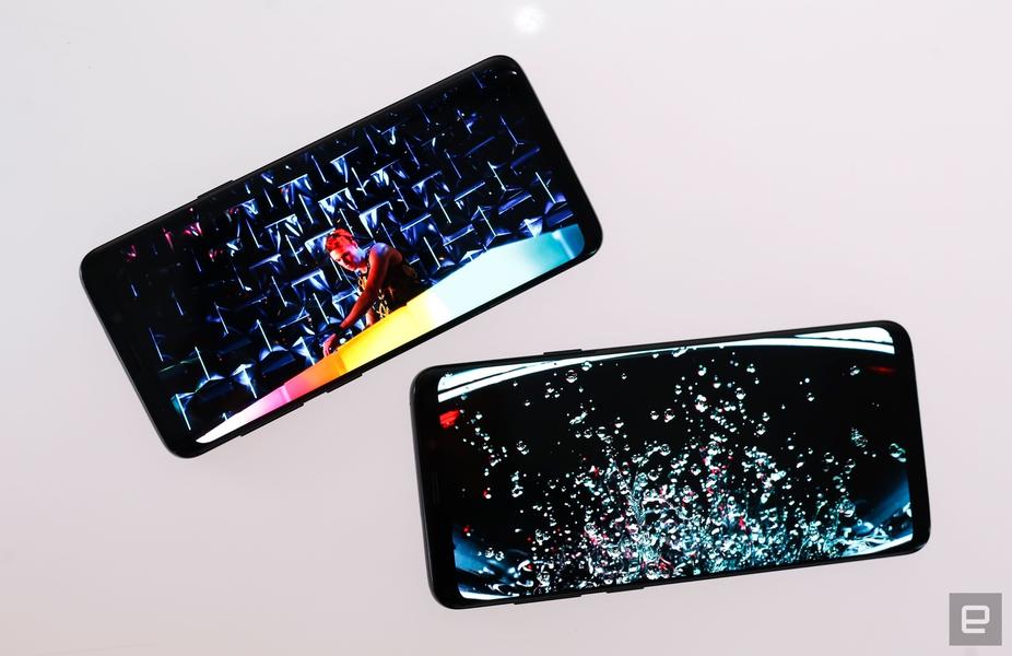 Samsung выпустит складной смартфон с гибким экраном в начале будущего года