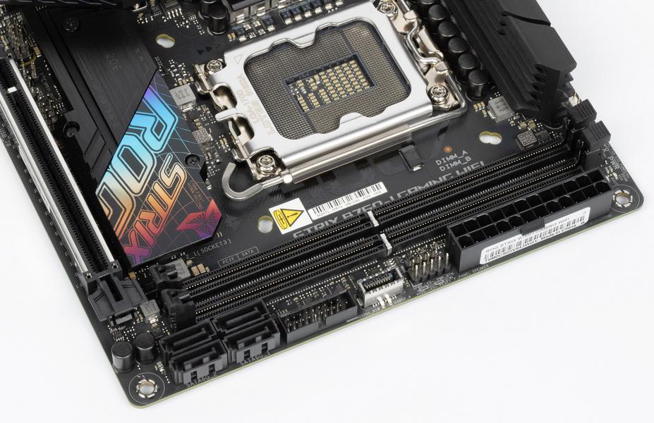 Материнская плата Asus ROG Strix B760-I Gaming WiFi на чипсете Intel B760:, фото 15