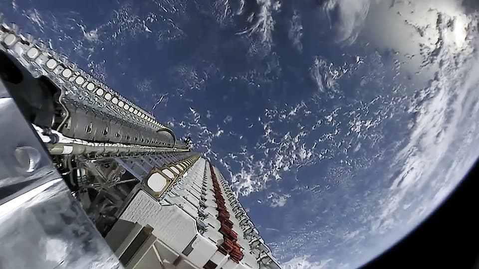 SpaceX свела с орбиты 260 спутников Starlink за полгода на фоне ускоренного обновления группировки