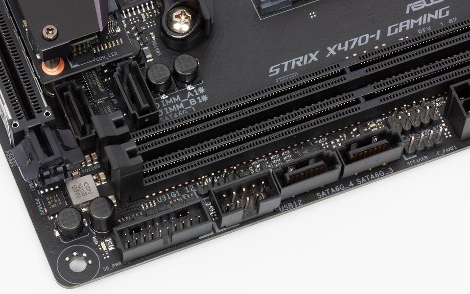 Материнская плата Asus ROG Strix X470-I Gaming на чипсете Х470 (AMD AM4):, фото 4