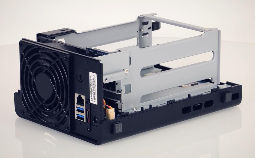 Сетевой накопитель Synology DS218+ на платформе Intel Celeron:, фото 9