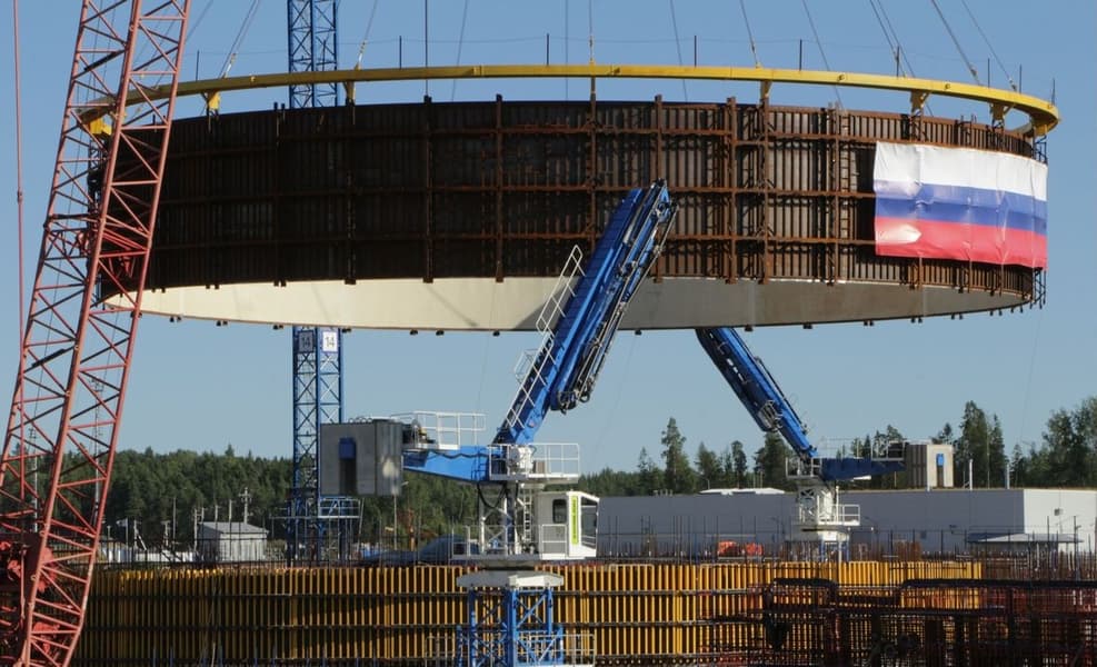 На четвёртом энергоблоке Ленинградской АЭС-2 начали собирать внутреннюю защитную оболочку реактора
