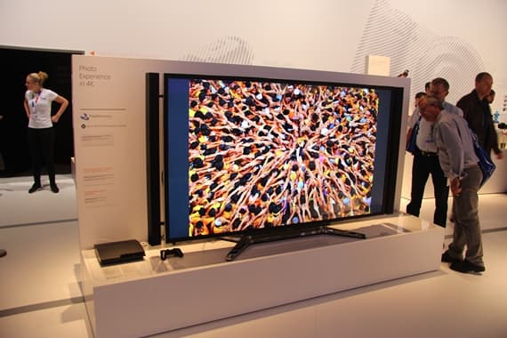 SONY 84X900