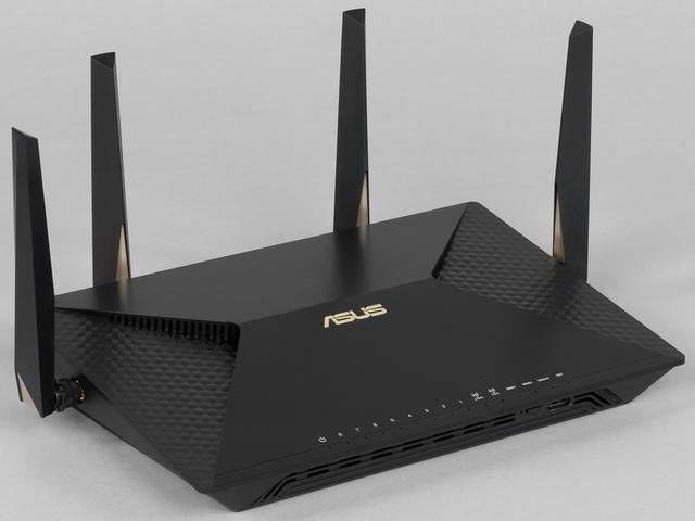 Внешний вид Asus BRT-AC828 Внешний вид Asus BRT-AC828