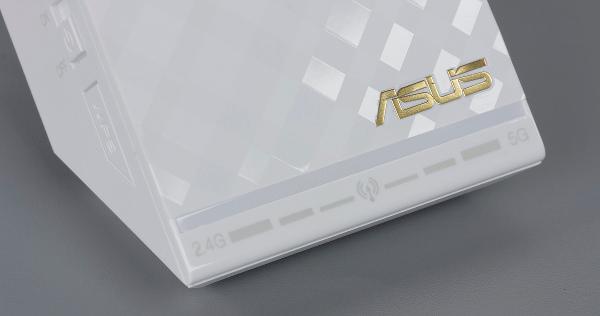 Внешний вид Asus RP-AC52 Внешний вид Asus RP-AC52