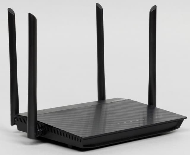 Внешний вид Asus RT-AC1200G+ Внешний вид Asus RT-AC1200G+