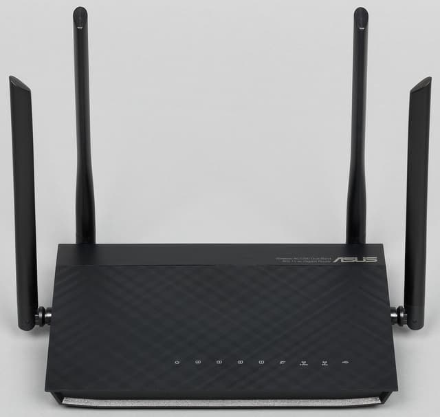 Внешний вид Asus RT-AC1200G+ Внешний вид Asus RT-AC1200G+