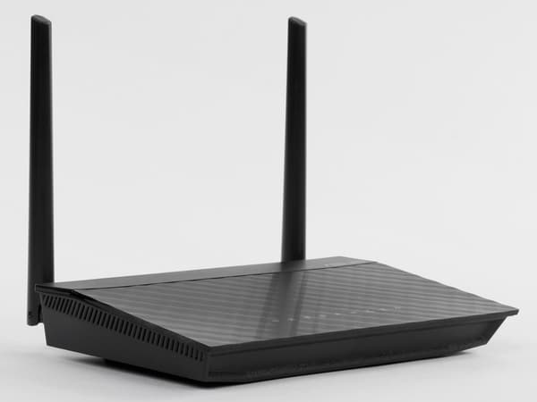 Внешний вид Asus RT-AC51U Внешний вид Asus RT-AC51U