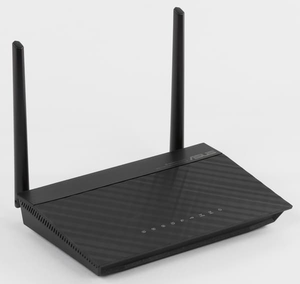 Внешний вид Asus RT-AC51U Внешний вид Asus RT-AC51U