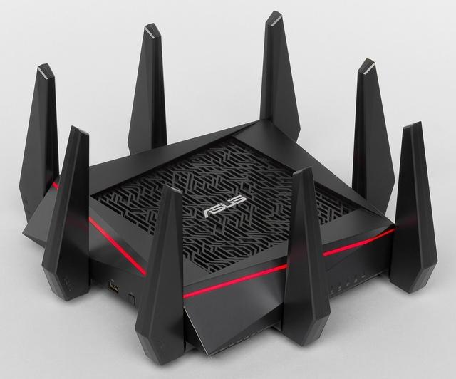 Внешний вид Asus RT-AC5300 Внешний вид Asus RT-AC5300