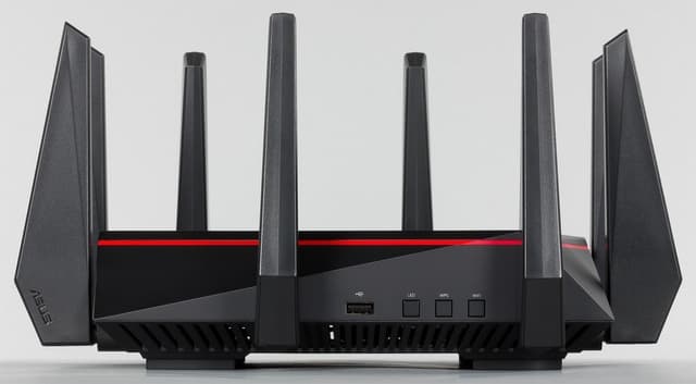 Внешний вид Asus RT-AC5300 Внешний вид Asus RT-AC5300