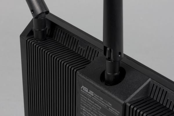 Внешний вид Asus RT-AC68U