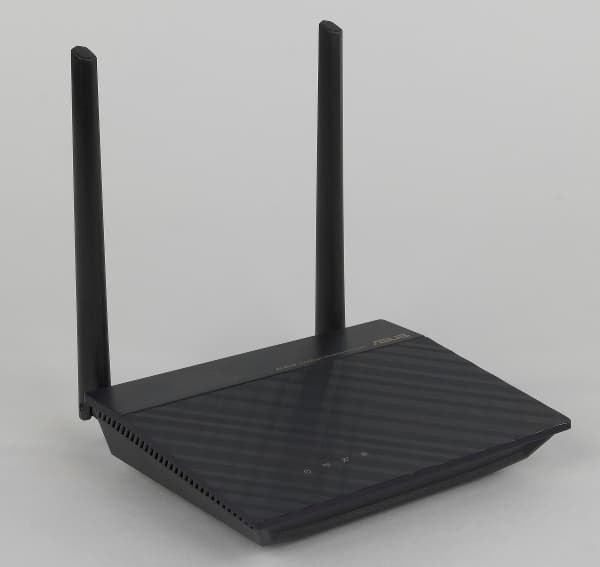 Внешний вид Asus RT-N11P Внешний вид Asus RT-N11P