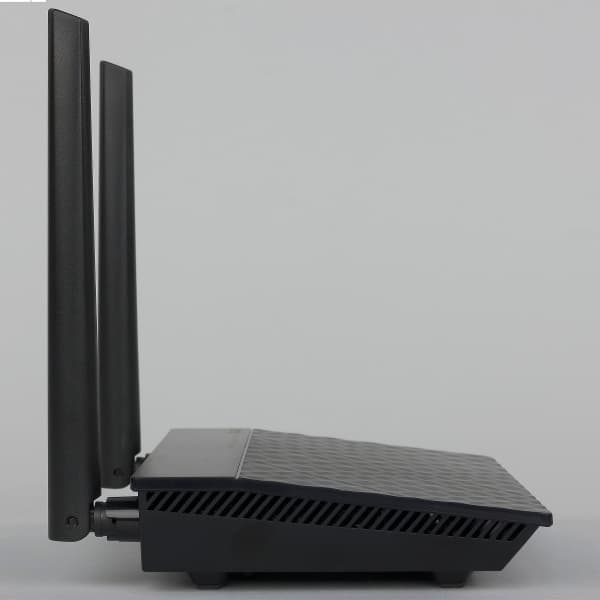 Внешний вид Asus RT-N11P Внешний вид Asus RT-N11P
