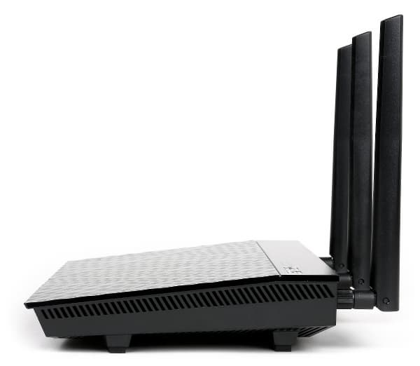 Внешний вид Asus RT-N18U