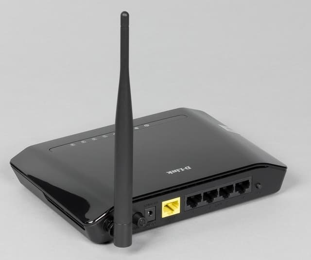Внешний вид D-Link DIR-300S Внешний вид D-Link DIR-300S