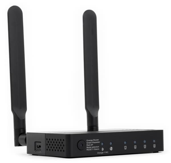 Внешний вид D-Link DIR-806A Внешний вид D-Link DIR-806A