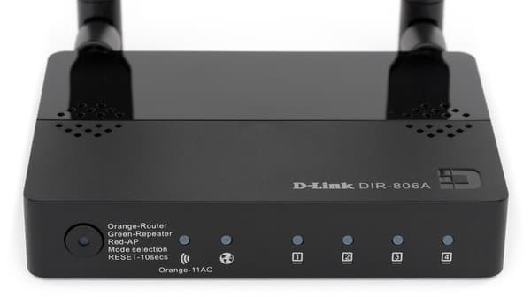 Внешний вид D-Link DIR-806A Внешний вид D-Link DIR-806A