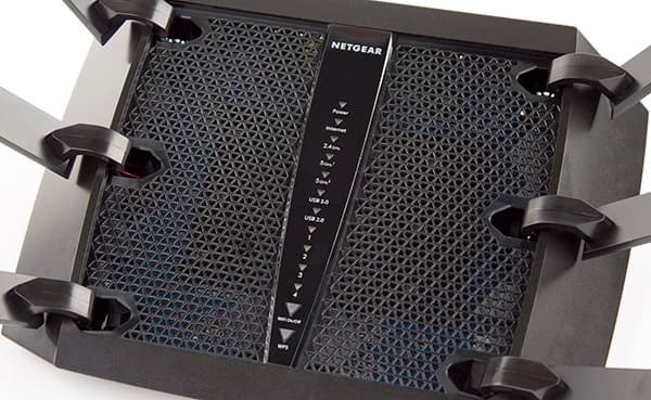 Внешний вид Netgear R8000 Внешний вид Netgear R8000