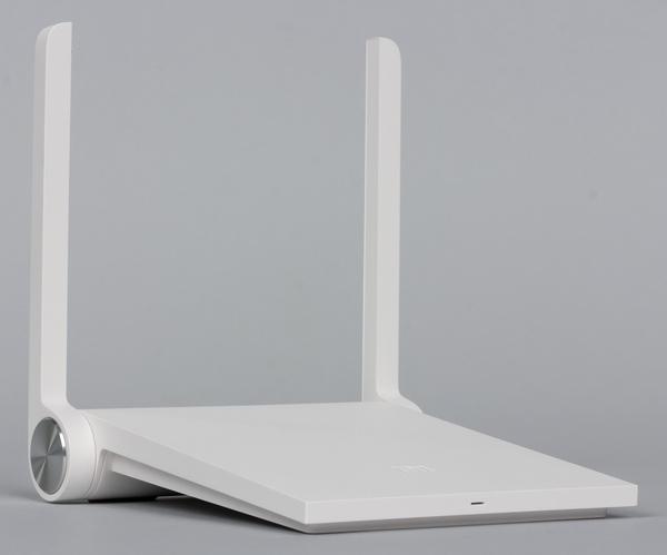 Внешний вид Xiaomi Mi Wi-Fi Mini Внешний вид Xiaomi Mi Wi-Fi Mini