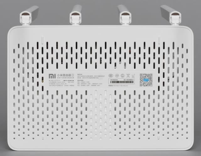 Внешний вид Xiaomi Mi WiFi Router 3 Внешний вид Xiaomi Mi WiFi Router 3