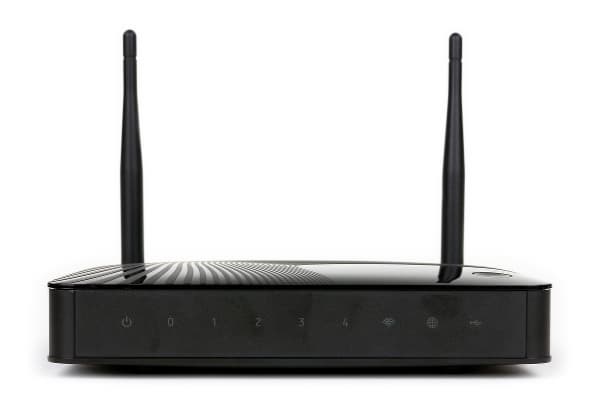 Внешний вид Zyxel Keenetic Omni Внешний вид Zyxel Keenetic Omni