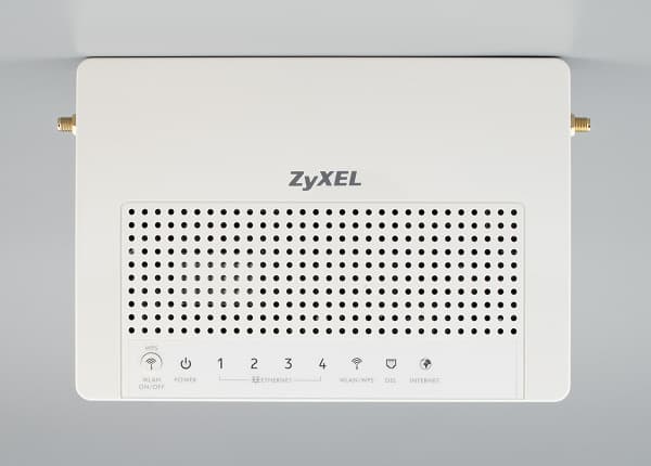 Интернет-центр ZyXEL P660HN EE: Верхняя панель Интернет-центр ZyXEL P660HN EE: Верхняя панель