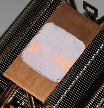 AMD Coolers 2016 - AMD Wraith, распределение термопасты AMD Coolers 2016 - AMD Wraith, распределение термопасты