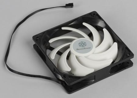 СВО Silverstone Tundra TD02-E