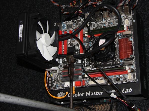 NZXT Kraken X41, стенд NZXT Kraken X41, стенд