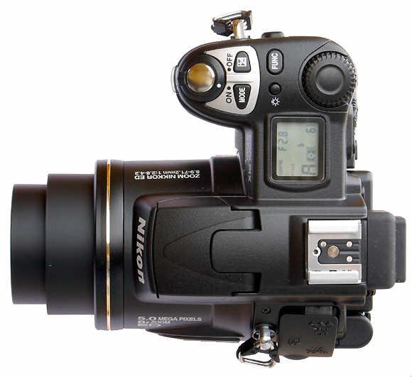 Nikon Coolpix 5700